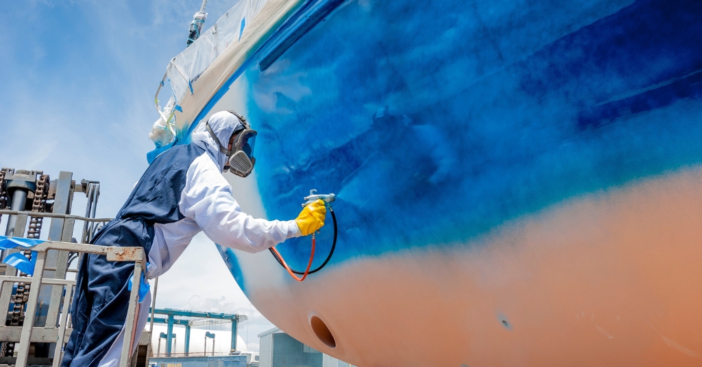 painting boat hull